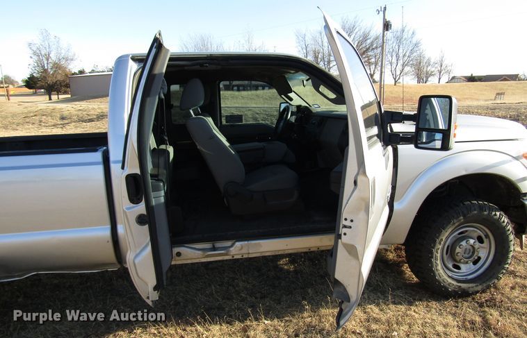 image for item DH8317 2011 Ford F250 Super Duty SuperCab pickup truck