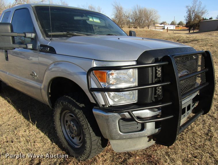 image for item DH8317 2011 Ford F250 Super Duty SuperCab pickup truck