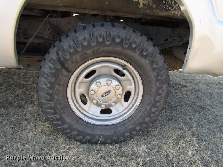 image for item DH8317 2011 Ford F250 Super Duty SuperCab pickup truck