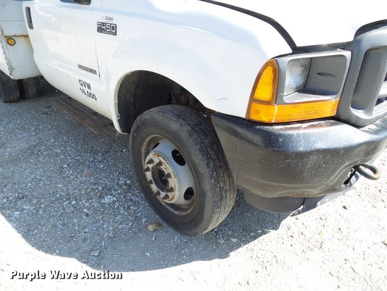 image for item DI0682 2001 Ford F450 Super Duty bucket truck