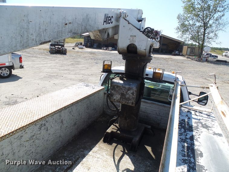 image for item DI0682 2001 Ford F450 Super Duty bucket truck