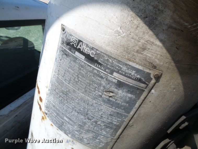 image for item DI0682 2001 Ford F450 Super Duty bucket truck