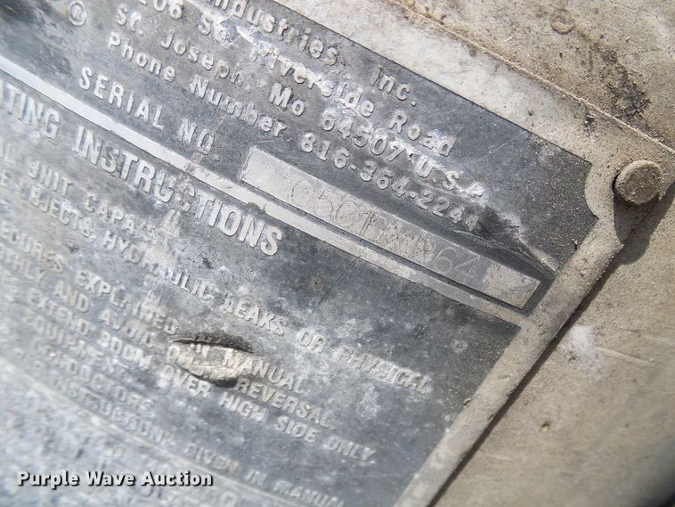 image for item DI0682 2001 Ford F450 Super Duty bucket truck