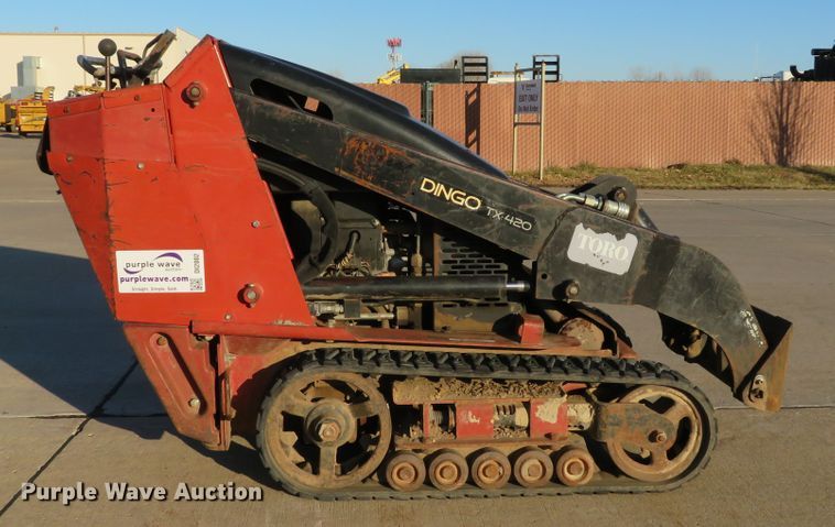image for item DI2002 2005 Toro TX420 compact utility loader