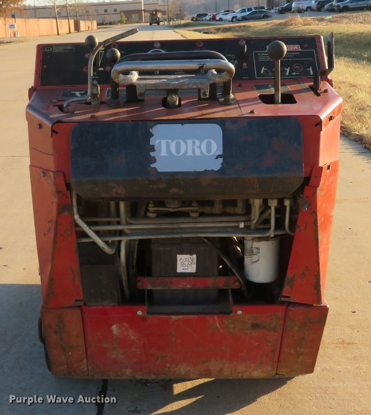 image for item DI2002 2005 Toro TX420 compact utility loader