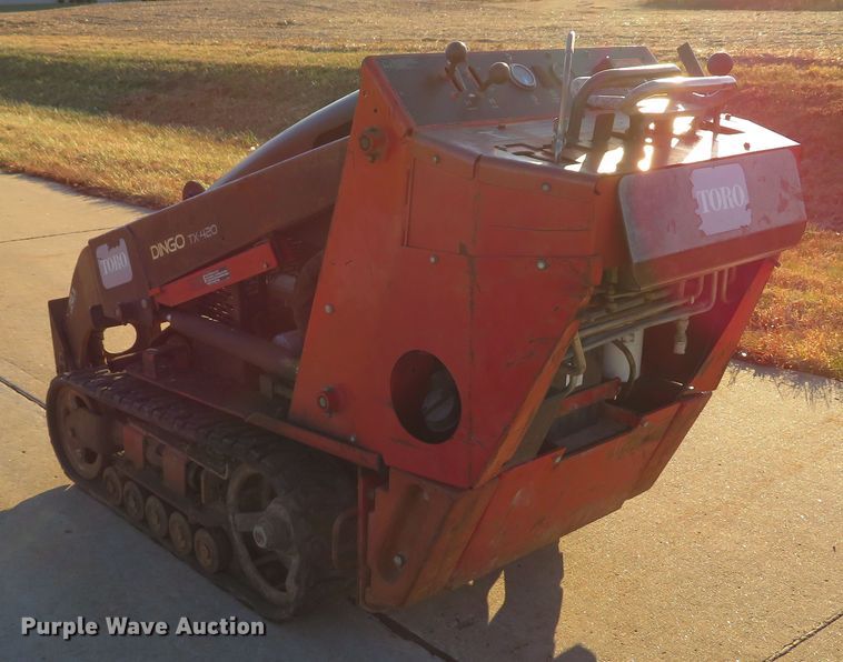 image for item DI2002 2005 Toro TX420 compact utility loader