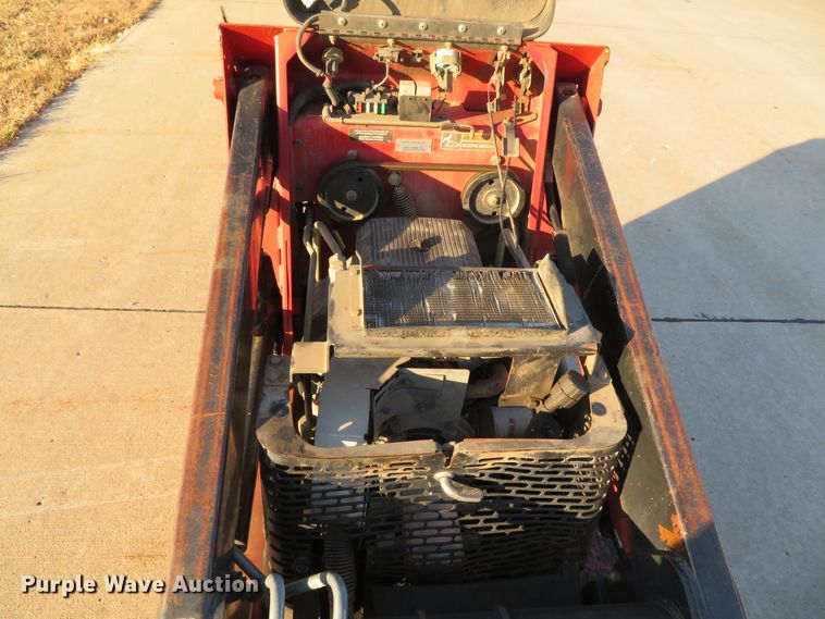 image for item DI2002 2005 Toro TX420 compact utility loader