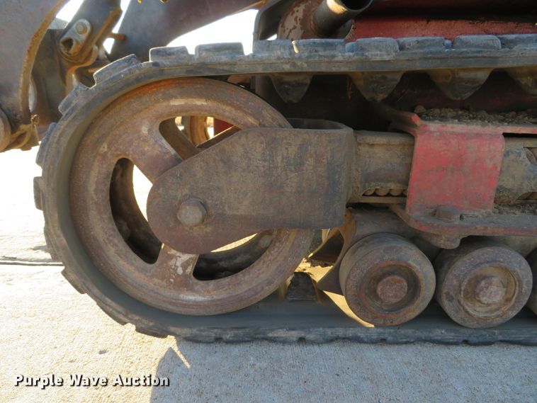 image for item DI2002 2005 Toro TX420 compact utility loader