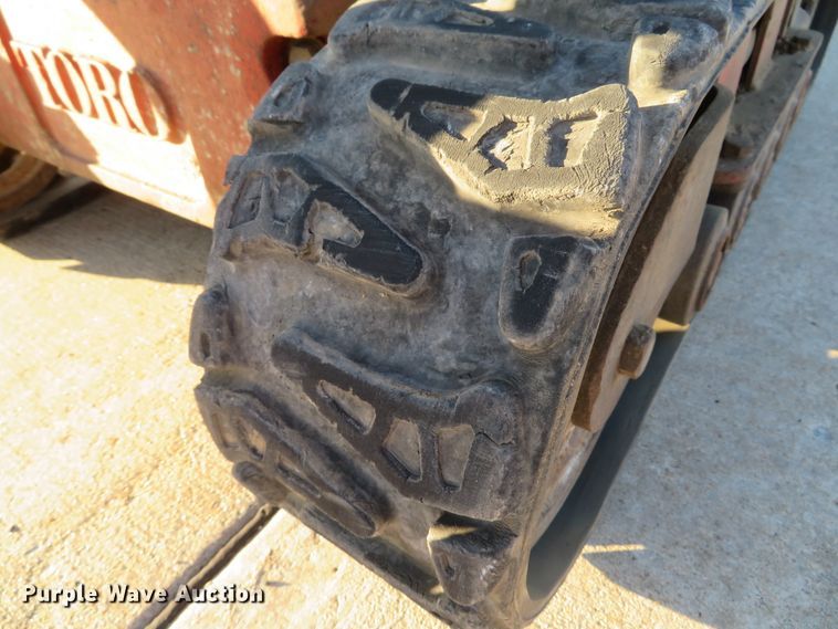 image for item DI2002 2005 Toro TX420 compact utility loader