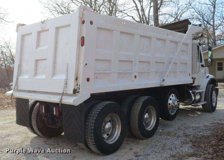 image for item DI2011 2006 Freightliner Business Class M2 dump truck
