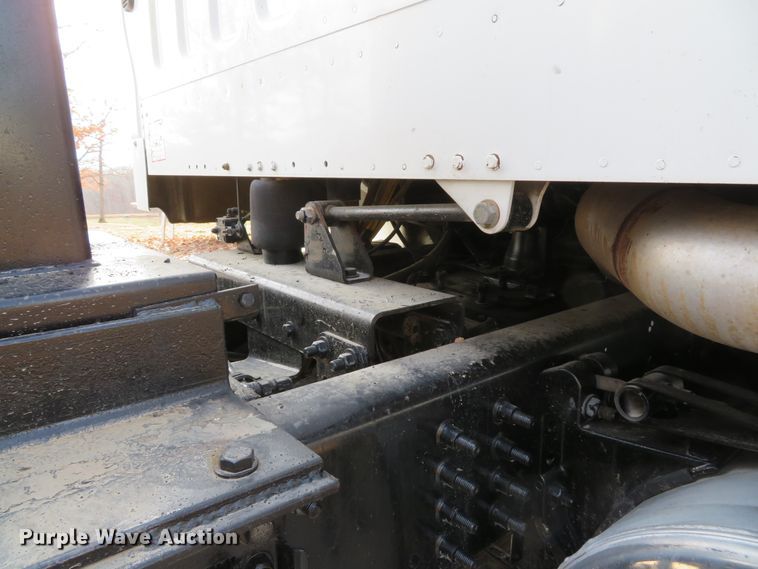 image for item DI2011 2006 Freightliner Business Class M2 dump truck