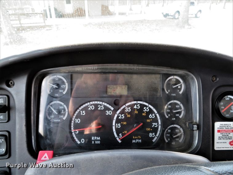 image for item DI2011 2006 Freightliner Business Class M2 dump truck