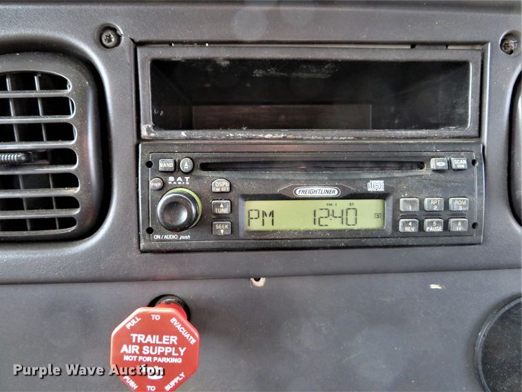 image for item DI2011 2006 Freightliner Business Class M2 dump truck