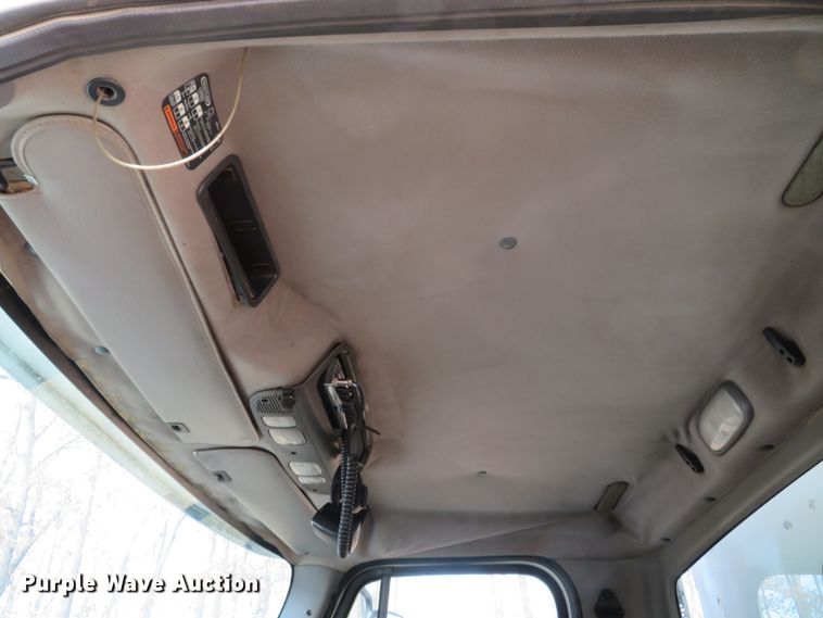 image for item DI2011 2006 Freightliner Business Class M2 dump truck