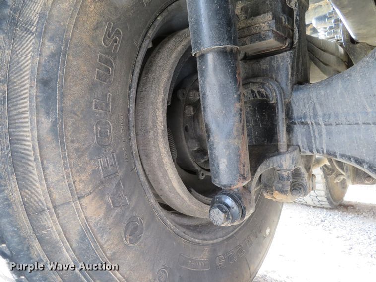 image for item DI2011 2006 Freightliner Business Class M2 dump truck