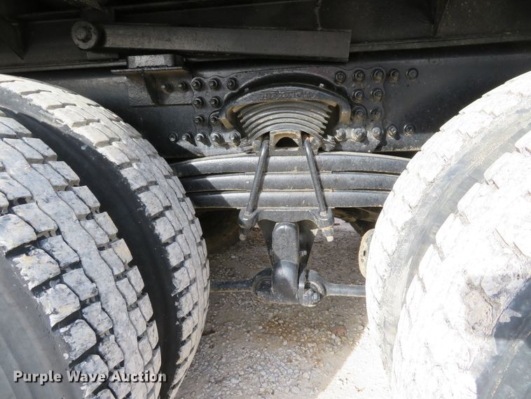 image for item DI2011 2006 Freightliner Business Class M2 dump truck