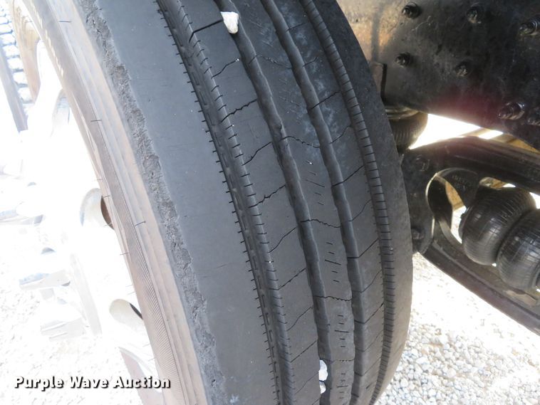 image for item DI2011 2006 Freightliner Business Class M2 dump truck