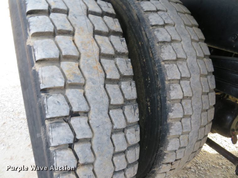 image for item DI2011 2006 Freightliner Business Class M2 dump truck