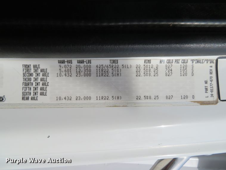 image for item DI2011 2006 Freightliner Business Class M2 dump truck