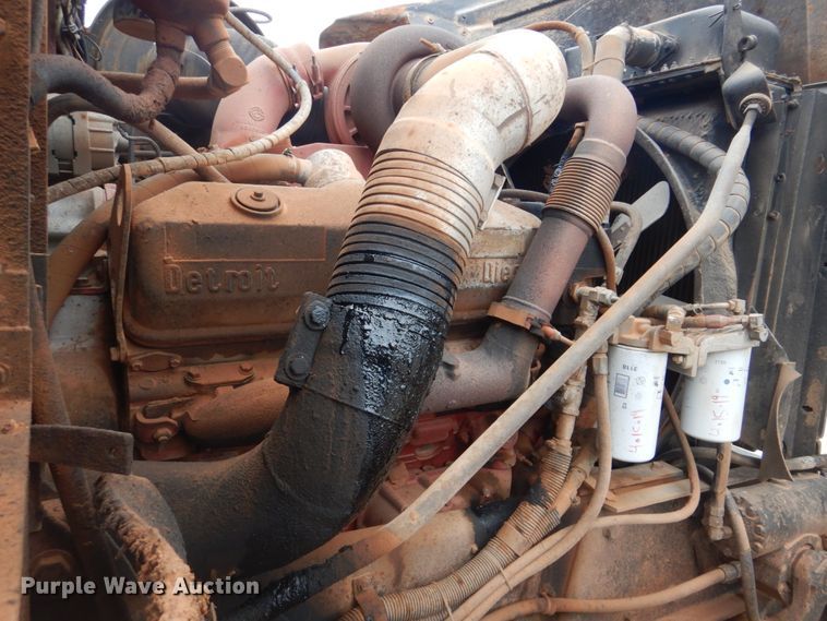 image for item DI2357 1979 International Paystar 5000 tank truck