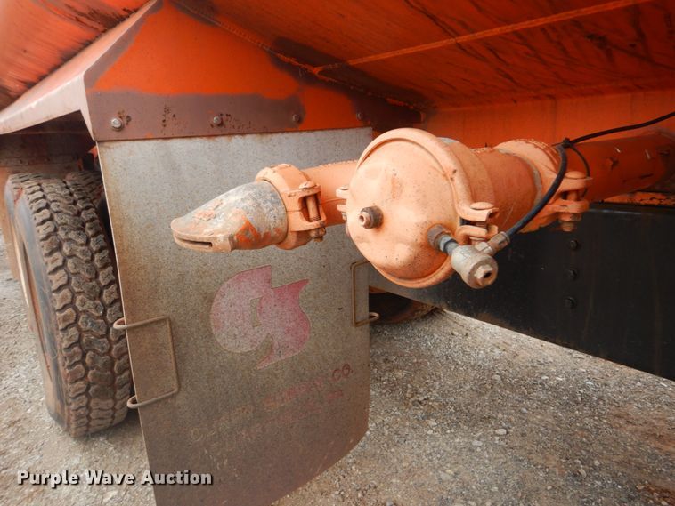 image for item DI2357 1979 International Paystar 5000 tank truck