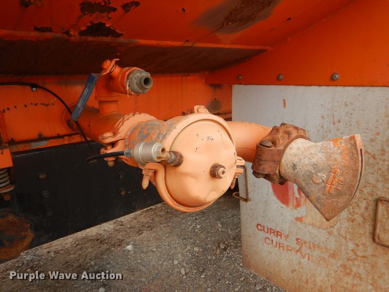 image for item DI2357 1979 International Paystar 5000 tank truck