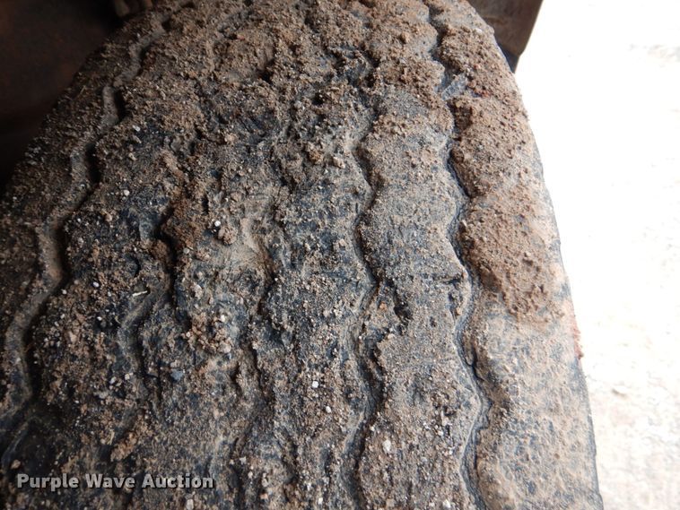 image for item DI2357 1979 International Paystar 5000 tank truck