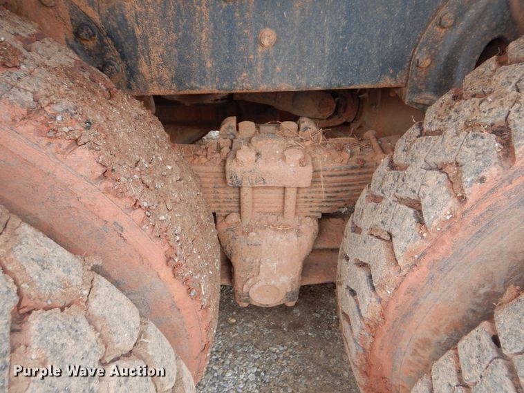 image for item DI2357 1979 International Paystar 5000 tank truck