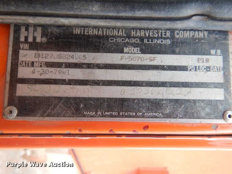 image for item DI2357 1979 International Paystar 5000 tank truck