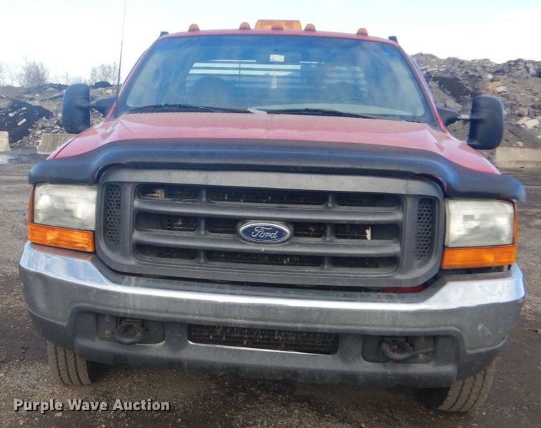 image for item DI2391 2000 Ford F350 Super Duty SuperCab flatbed pickup truck