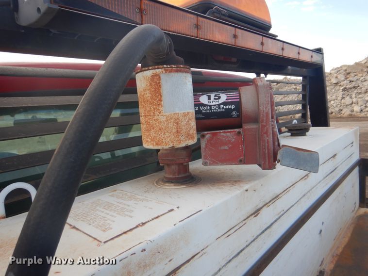 image for item DI2391 2000 Ford F350 Super Duty SuperCab flatbed pickup truck