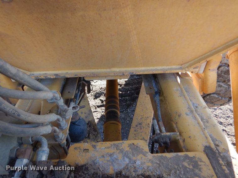 image for item DI2392 2003 Caterpillar 730 haul truck