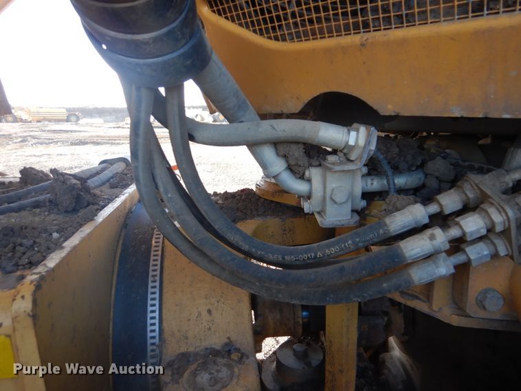 image for item DI2392 2003 Caterpillar 730 haul truck