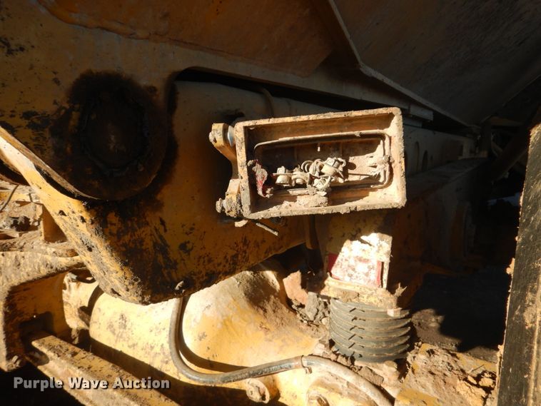 image for item DI2392 2003 Caterpillar 730 haul truck