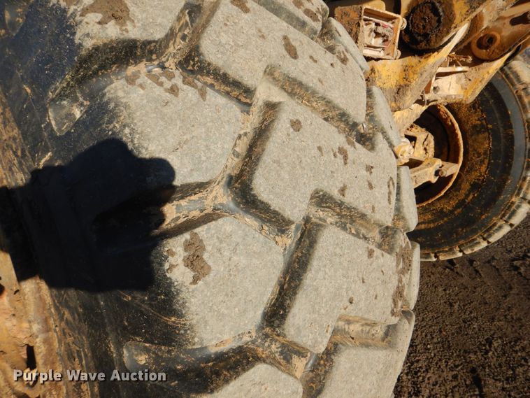 image for item DI2392 2003 Caterpillar 730 haul truck