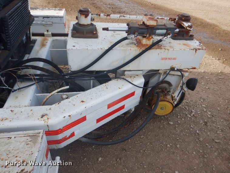 image for item DI2394 2006 Target 3804 road grinder