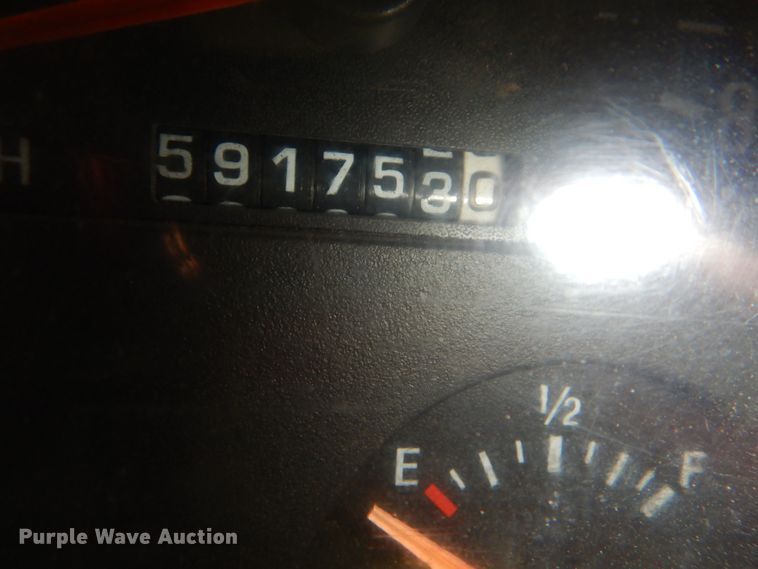 image for item DI2396 1997 Ford LTLA9000 well service truck