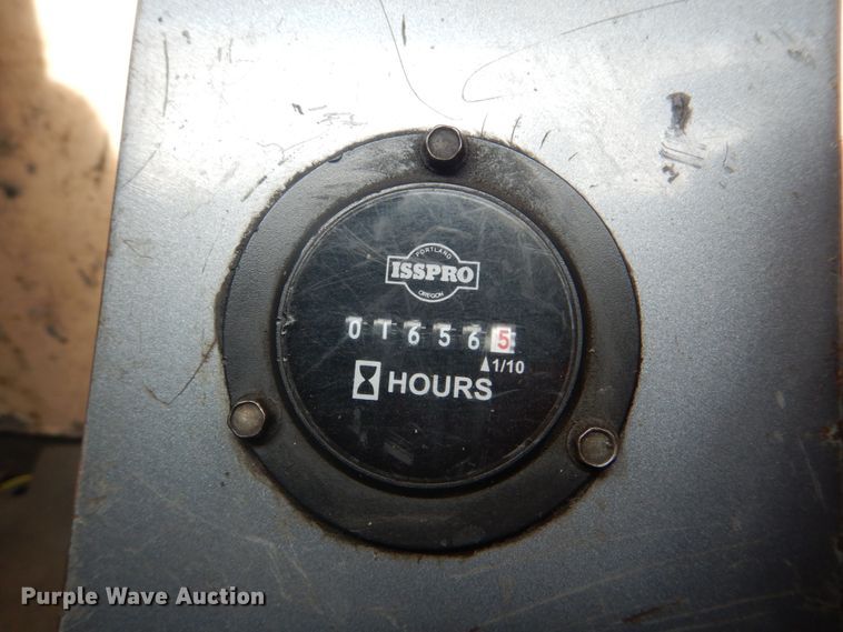 image for item DI2396 1997 Ford LTLA9000 well service truck