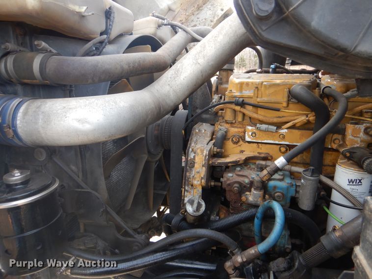 image for item DI2396 1997 Ford LTLA9000 well service truck