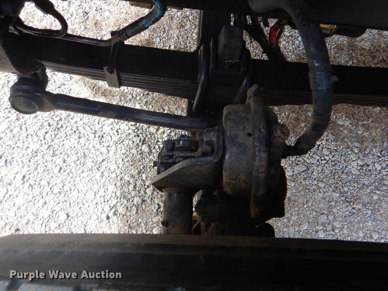 image for item DI2396 1997 Ford LTLA9000 well service truck