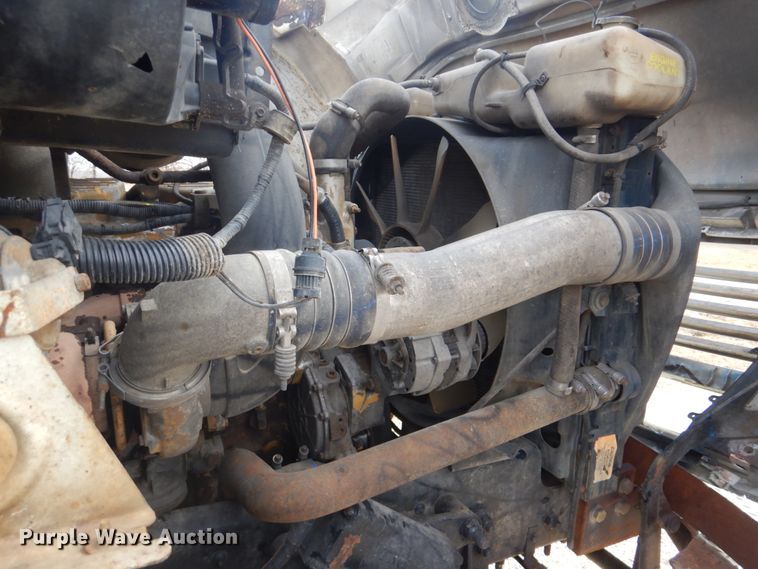 image for item DI2396 1997 Ford LTLA9000 well service truck