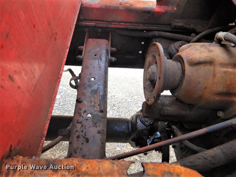 image for item DI2396 1997 Ford LTLA9000 well service truck