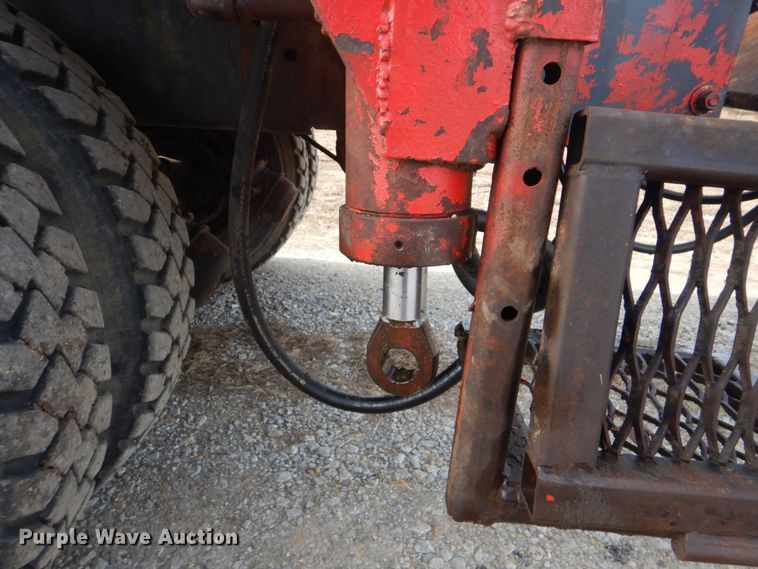 image for item DI2396 1997 Ford LTLA9000 well service truck