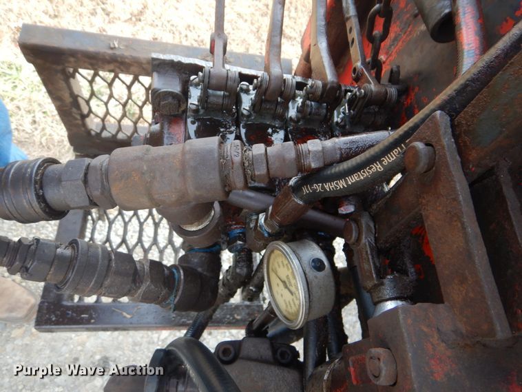 image for item DI2396 1997 Ford LTLA9000 well service truck