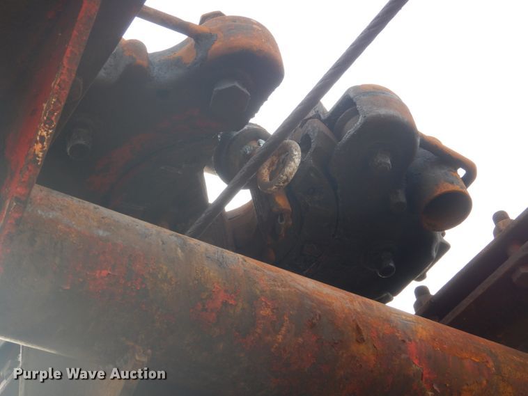 image for item DI2396 1997 Ford LTLA9000 well service truck