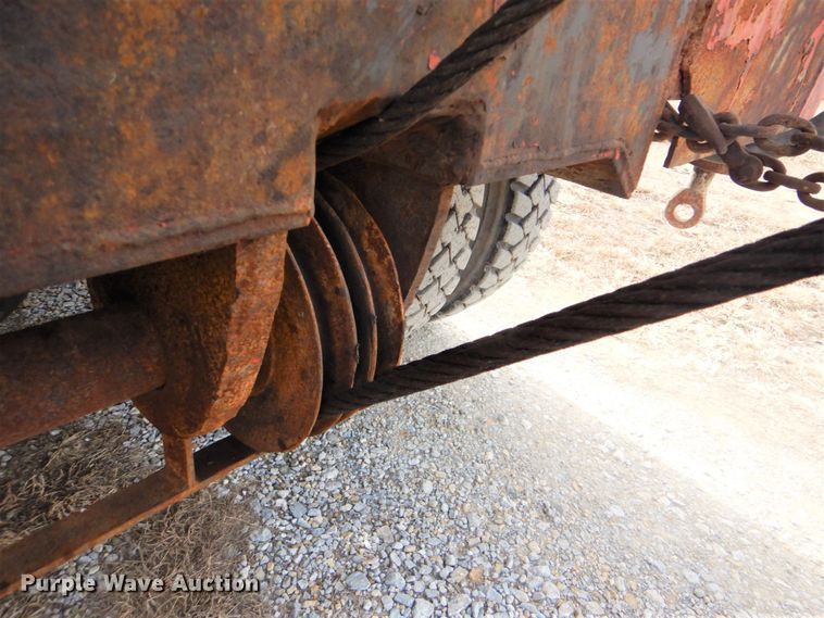 image for item DI2396 1997 Ford LTLA9000 well service truck