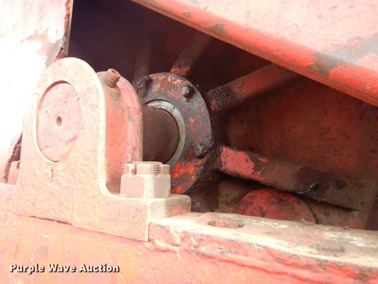 image for item DI2396 1997 Ford LTLA9000 well service truck