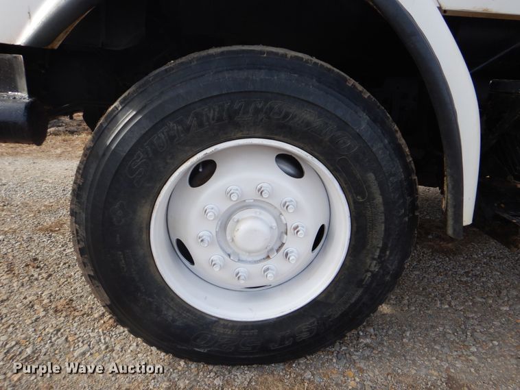 image for item DI2396 1997 Ford LTLA9000 well service truck