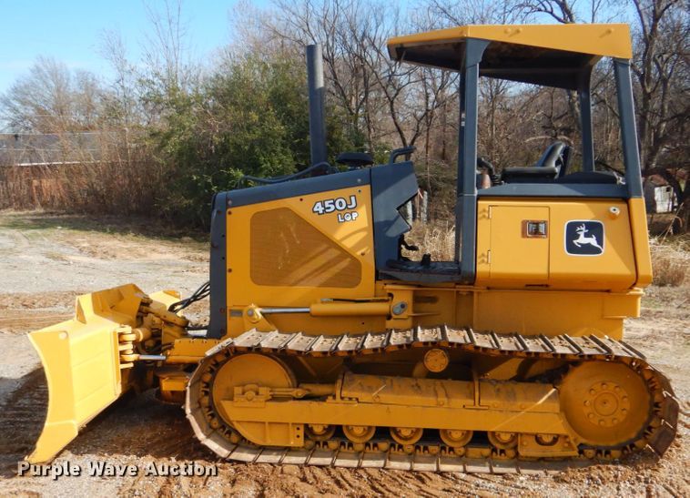 image for item DI2408 2005 John Deere 450J LGP dozer