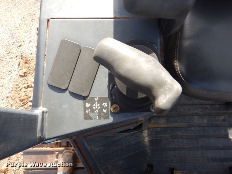 image for item DI2408 2005 John Deere 450J LGP dozer